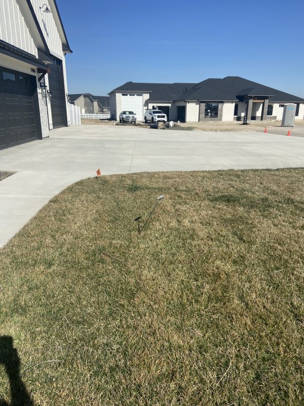 residential concrete and handheld-probe inspection (image 2)