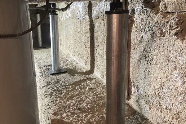 Foundation Repair Using Adjustable Jack System